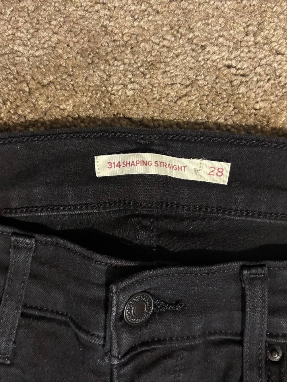 Levi’s 314 Shaping Straight Jeans Women’s 28x32 Black High Rise Denim Size 6
